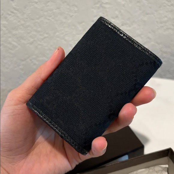 Gucci Black Key Holder No Box - Picture 3 of 16
